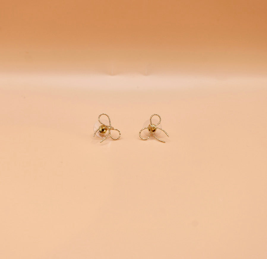 Mini "Louise" stud earrings in gold