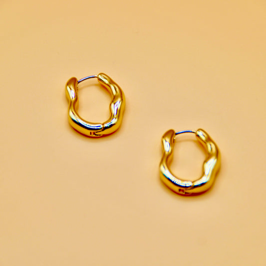 "Alison" wobbly hoops -Gold