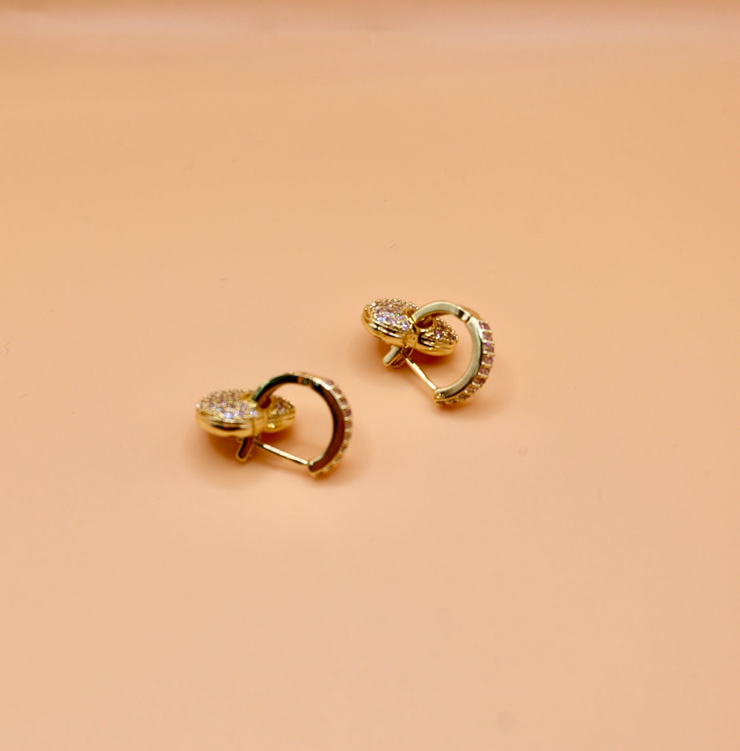 "Cici" Huggie Heart earrings in gold