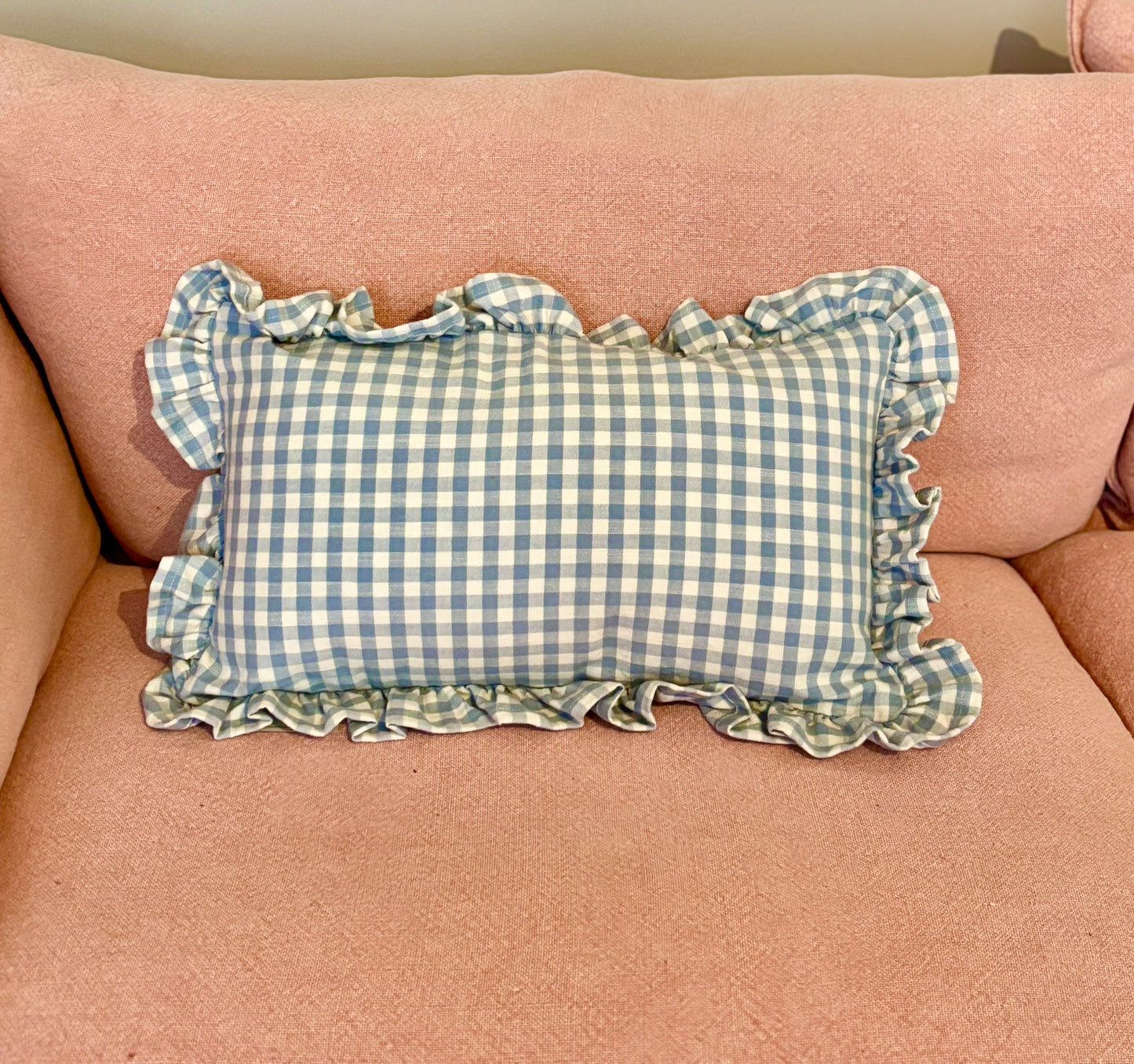 Gingham ruffle cushion - Blue