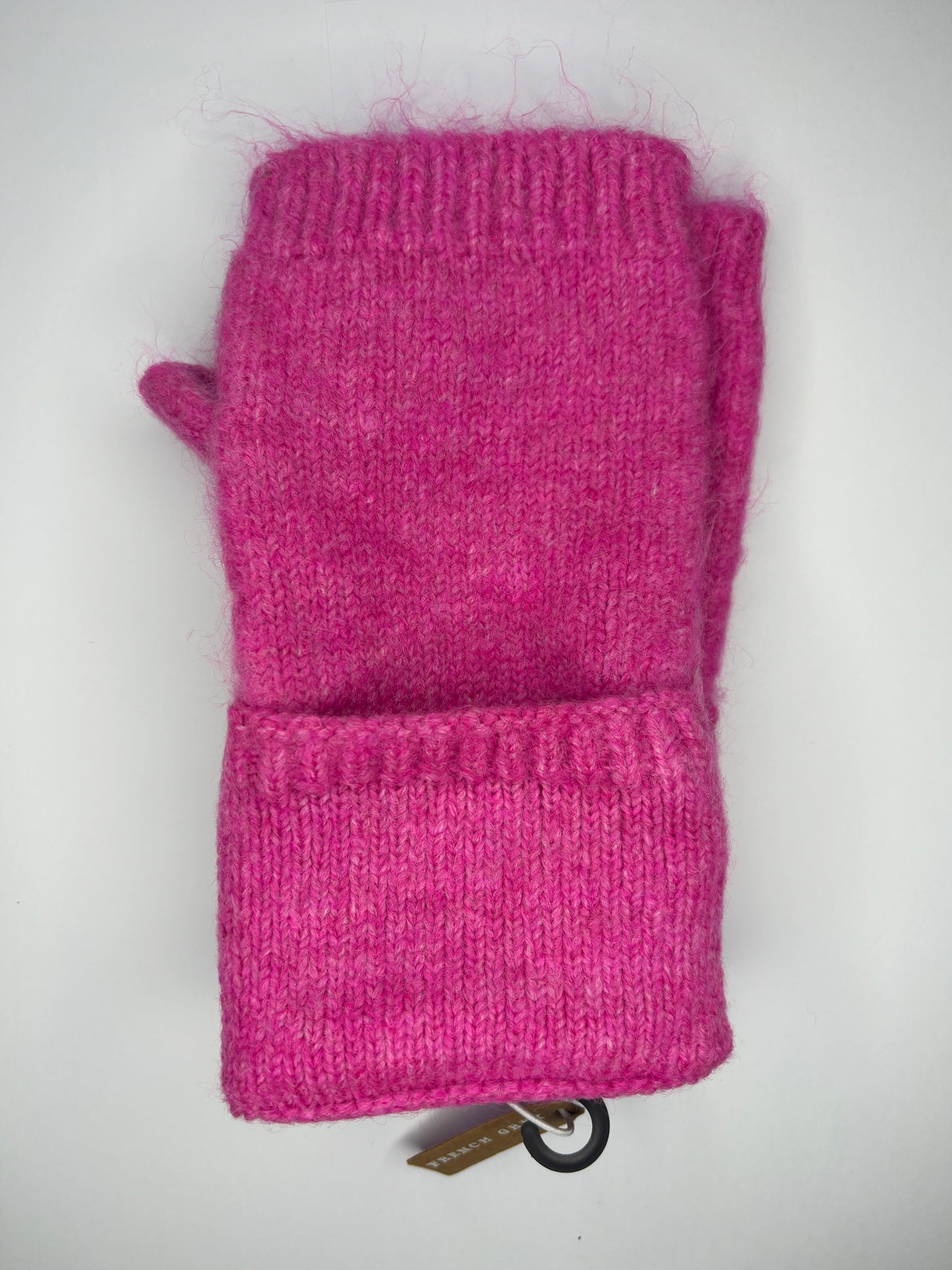 Fuschia fingerless gloves