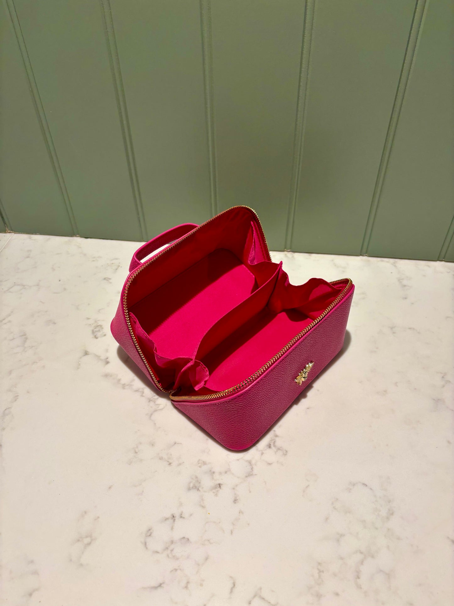 Alice Wheeler Train case Mini -  Hot Pink