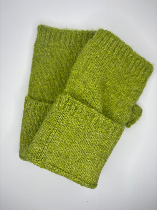 Green fingerless gloves