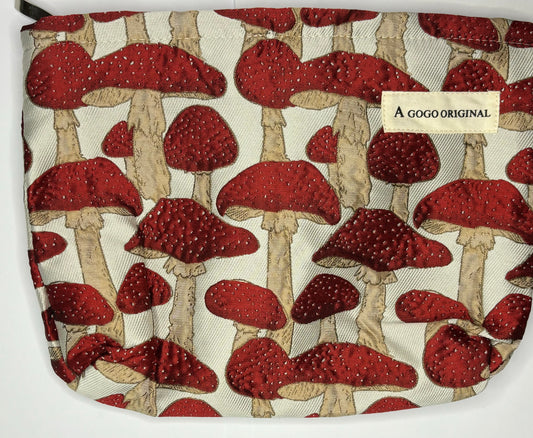 Mushroom makeup bag in red