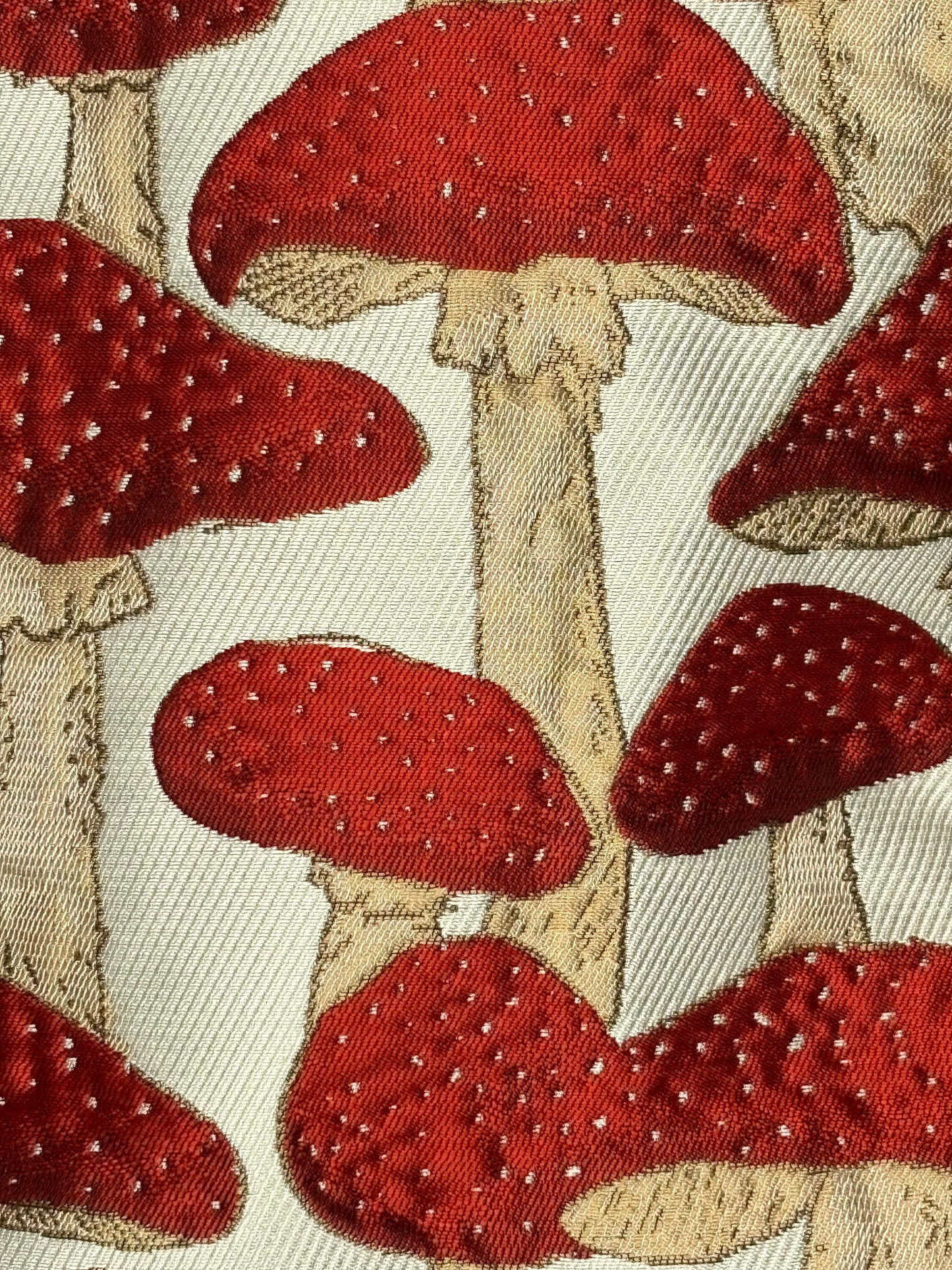 Mushroom makeup bag in red