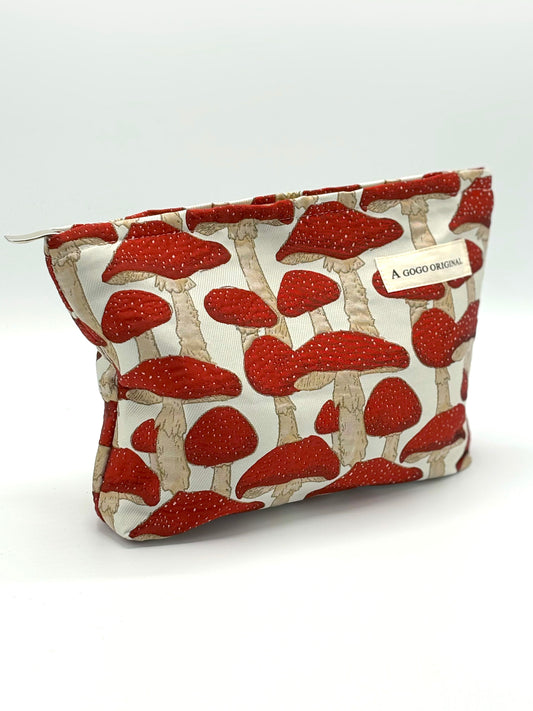 Mushroom makeup bag in red