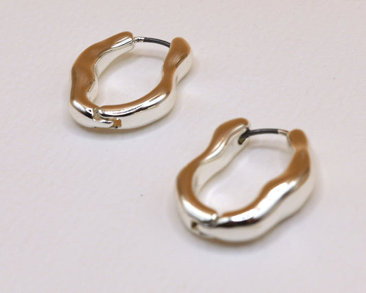 Wobbly earrings in Silver