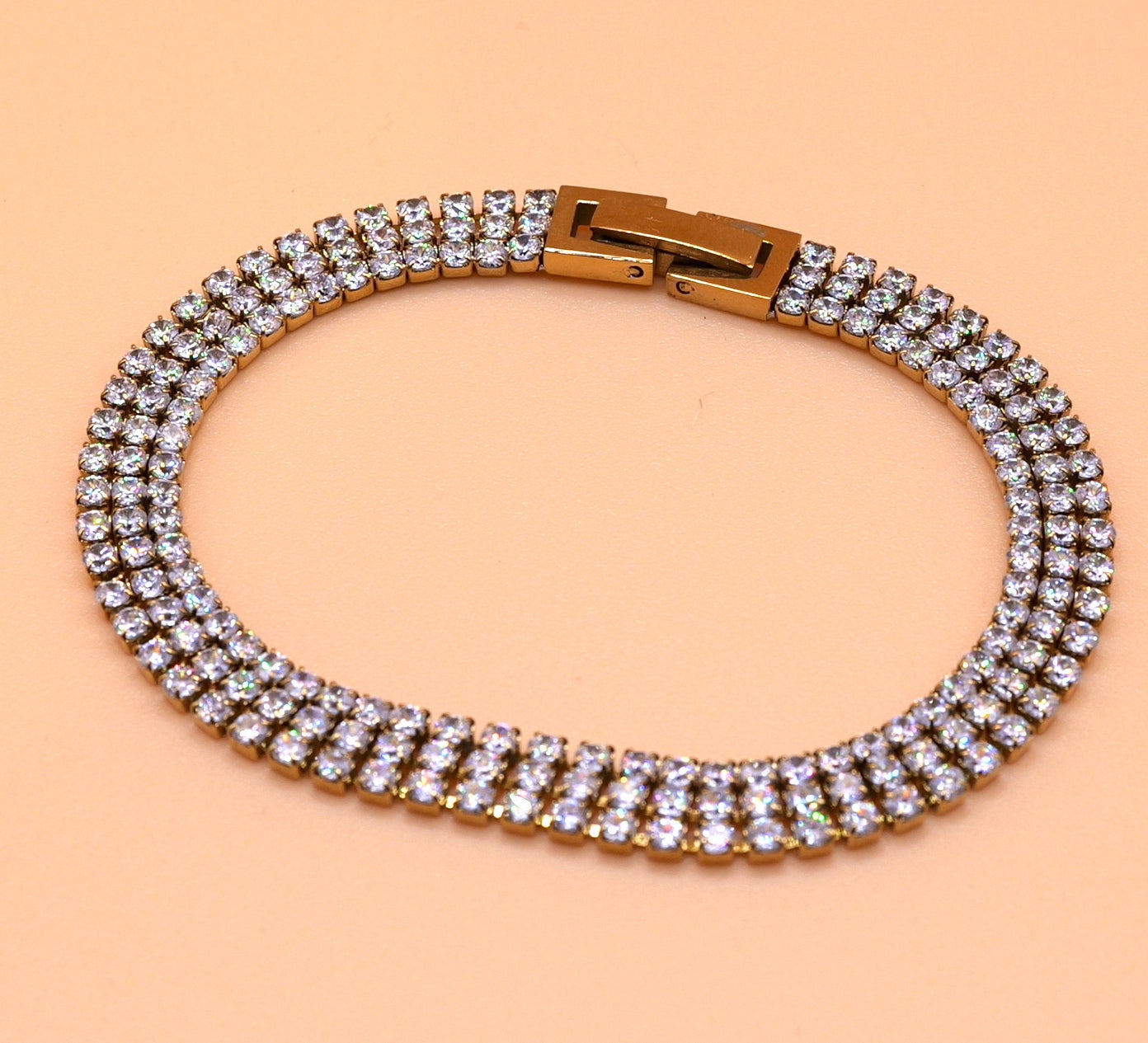 Tennis bracelet in Gold