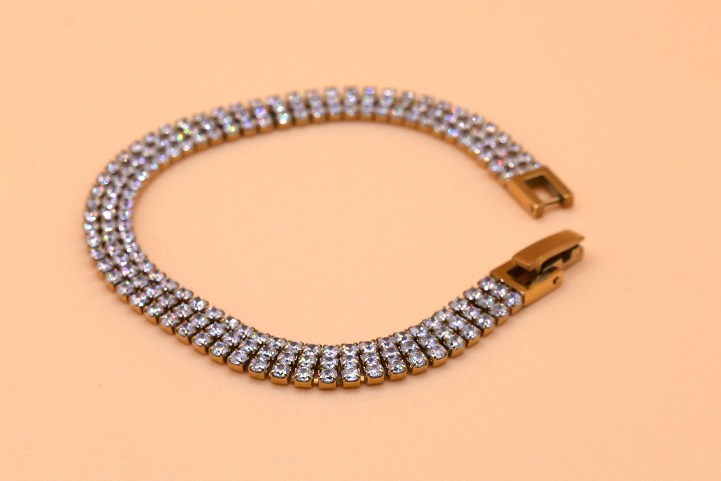 Tennis bracelet in Gold