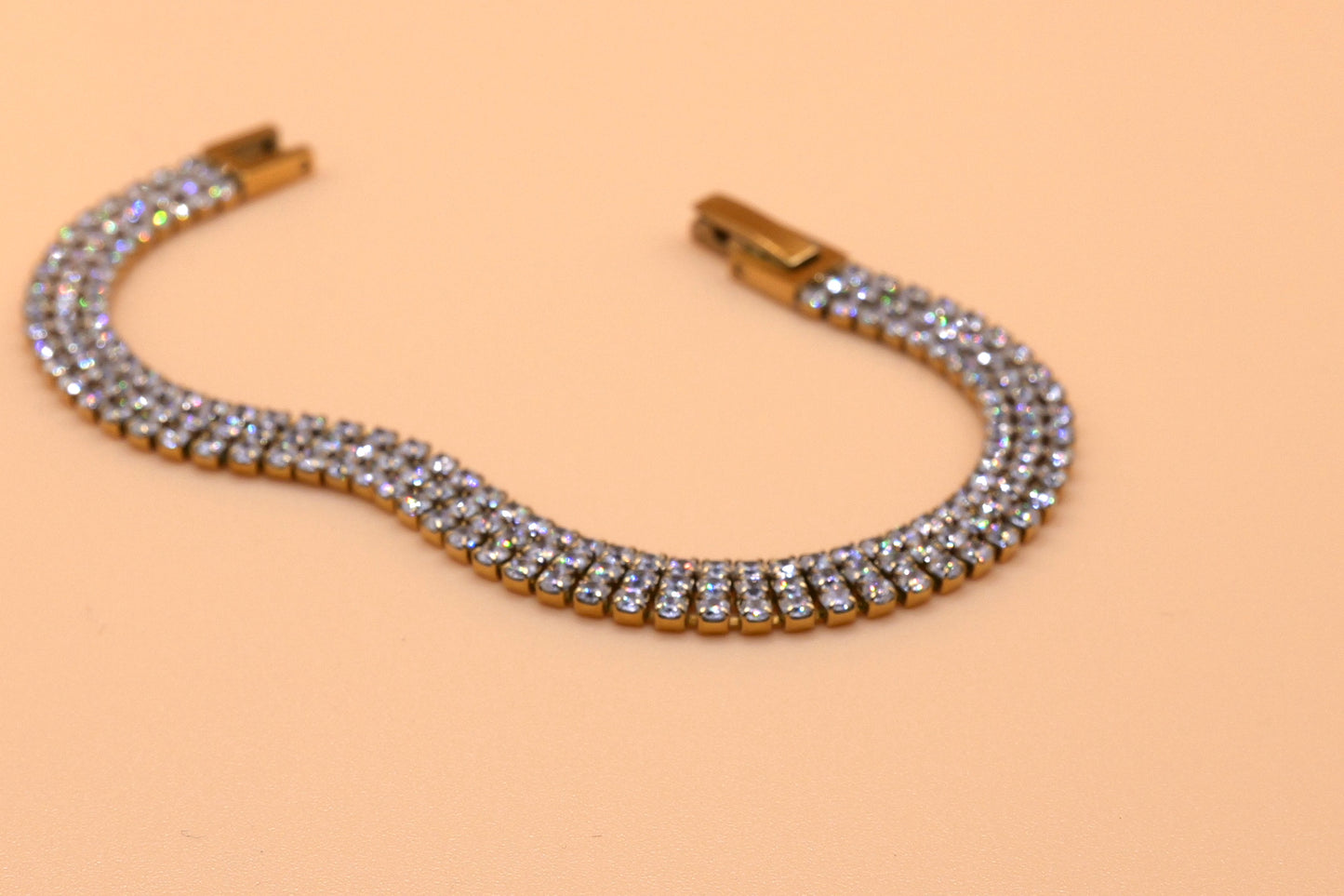 Tennis bracelet in Gold