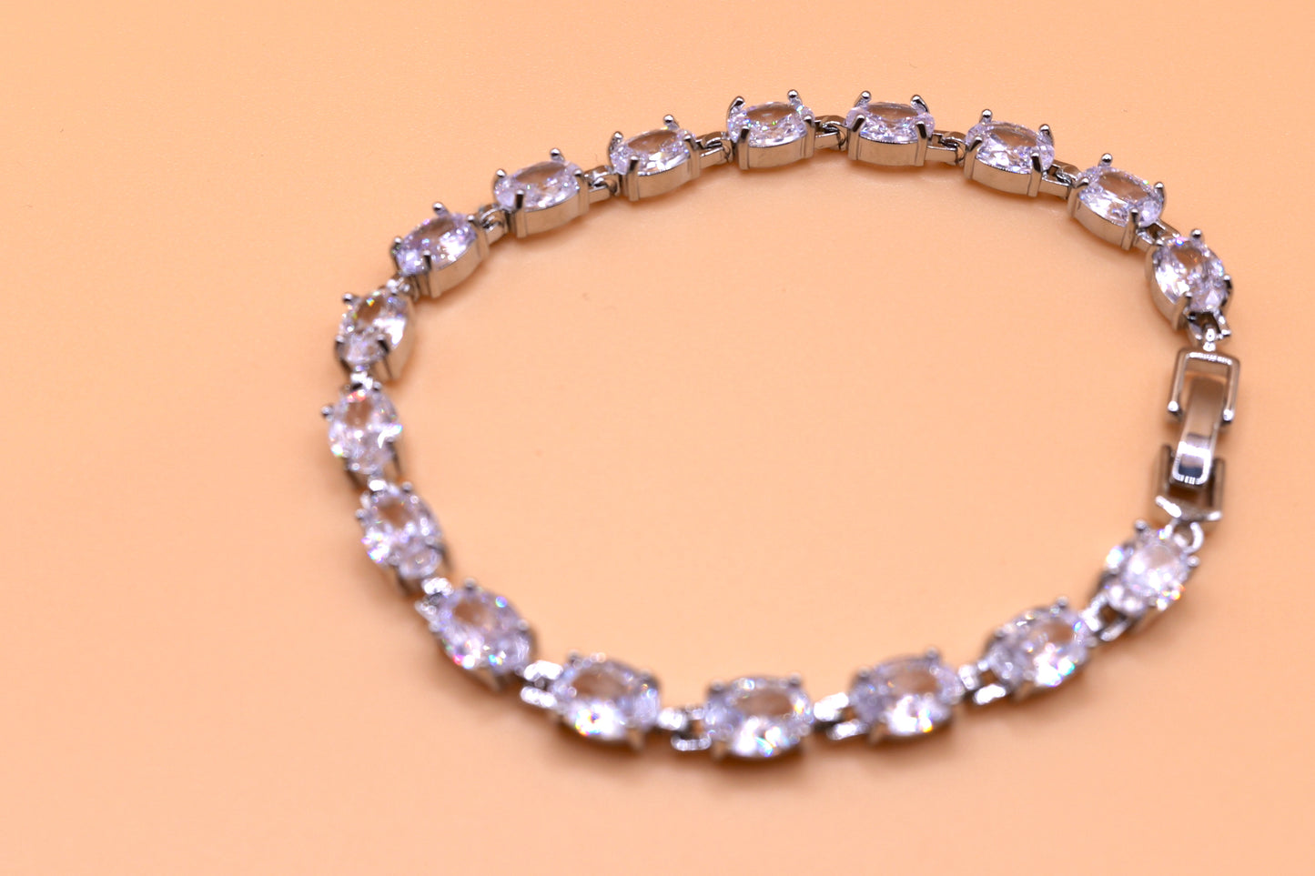 Tennis bracelet in Silver