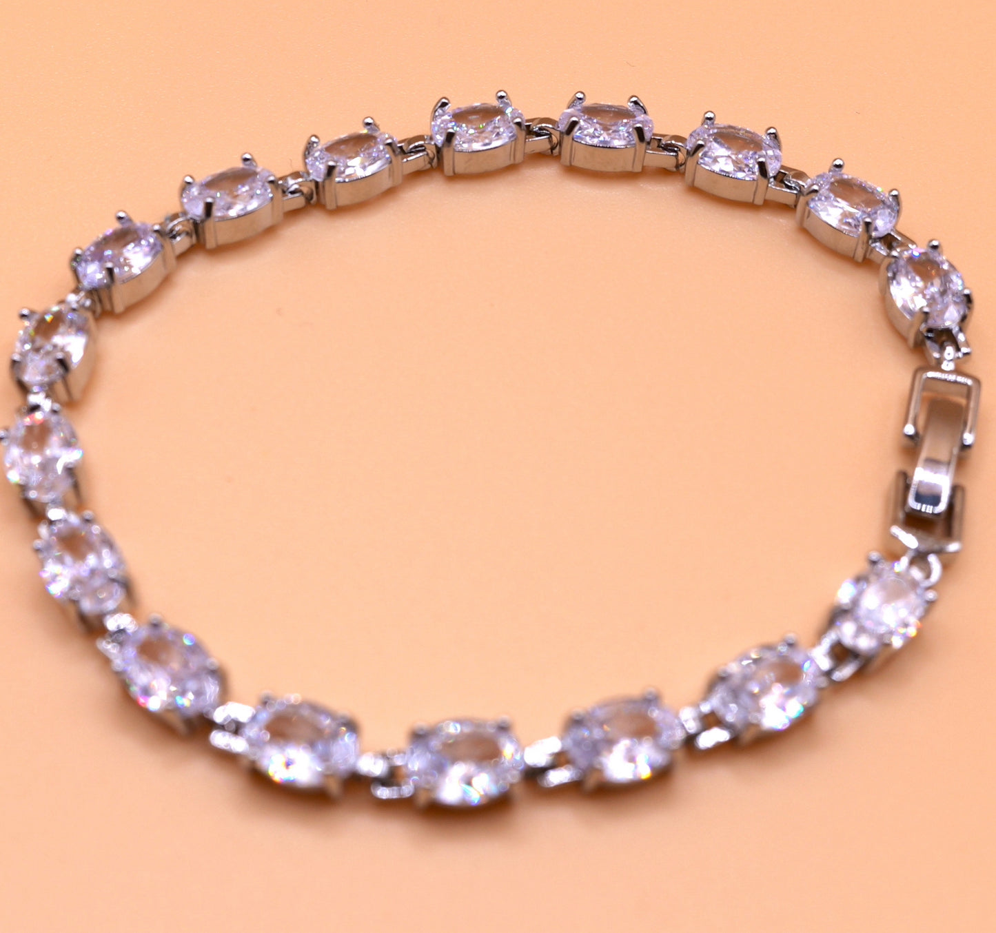 Tennis bracelet in Silver